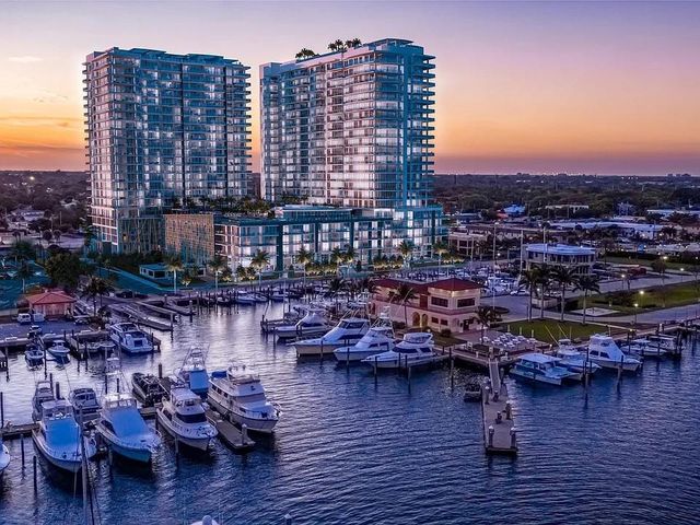 220 Lake Shore Drive 802, Lake Park, FL 33403