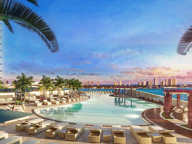 220 Lake Shore Drive 802, Lake Park, FL 33403