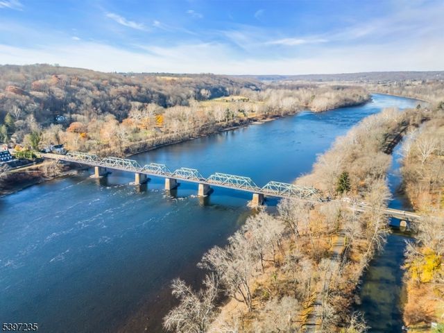 8 Church Street, Stockton Boro, NJ 08559