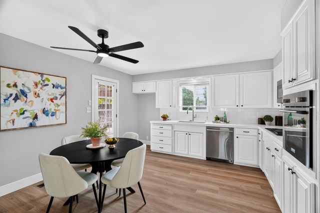 1126 Lakehome Dr, Lodi, CA 95242