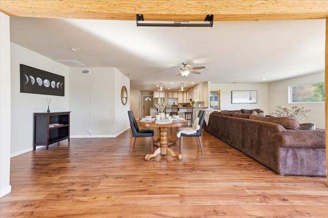 549 Glenwood Rd, Grass Valley, CA 95945
