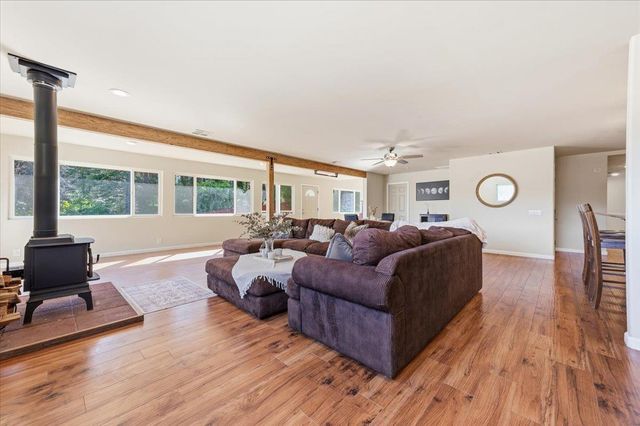 549 Glenwood Rd, Grass Valley, CA 95945