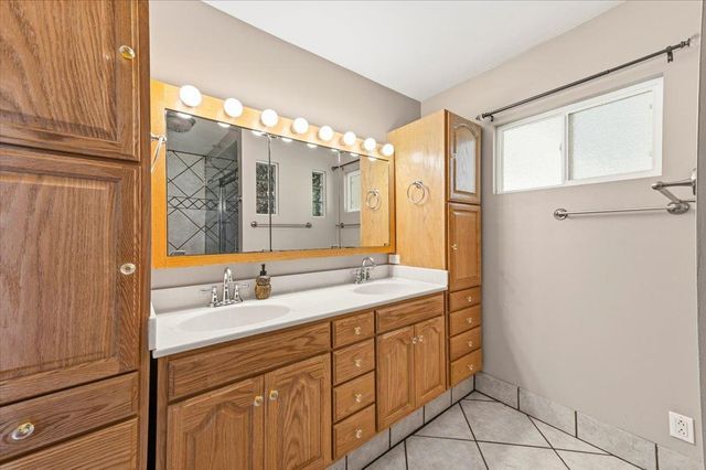 549 Glenwood Rd, Grass Valley, CA 95945