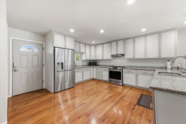 549 Glenwood Rd, Grass Valley, CA 95945