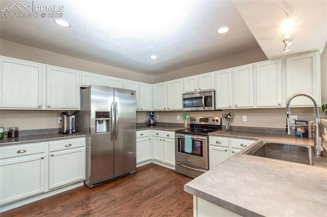 5072 Weaver Drive, Colorado Springs, CO 80922