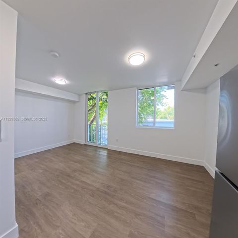 1620 NW 18th St 203, Miami, FL 33125