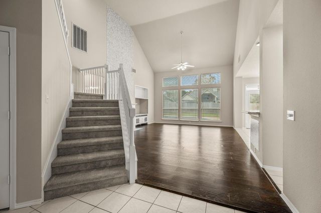 12119 Canyon Glen Drive, Houston, TX 77095