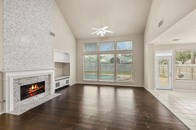 12119 Canyon Glen Drive, Houston, TX 77095