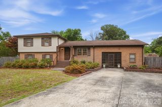12006 Swanee Lane, Charlotte, NC 28273