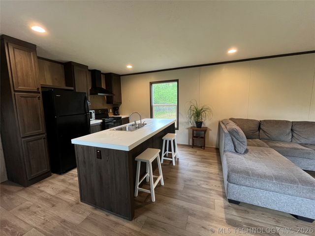 21 County Line Road E, Eufaula, OK 74432