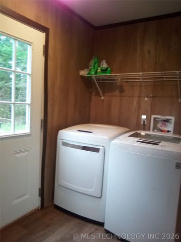 21 County Line Road E, Eufaula, OK 74432
