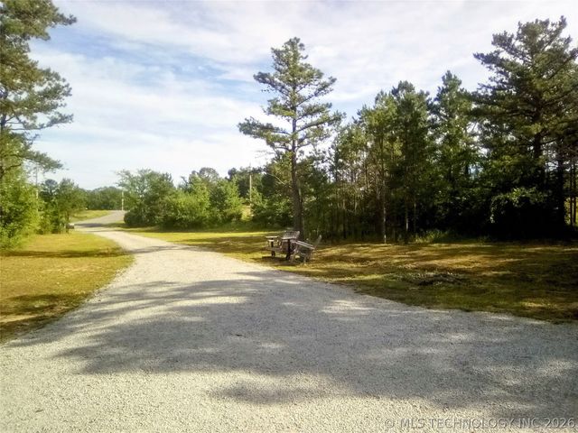 21 County Line Road E, Eufaula, OK 74432