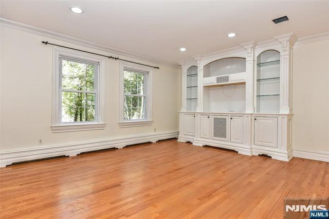 10 Cedar Trail, Kinnelon Borough, NJ 07405