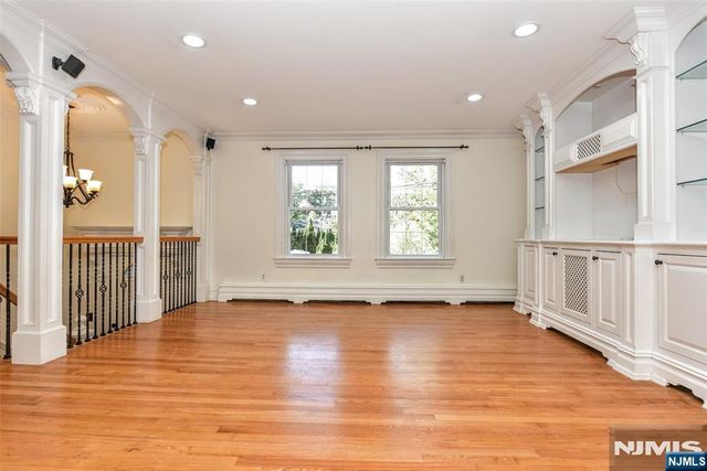 10 Cedar Trail, Kinnelon Borough, NJ 07405