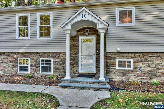 10 Cedar Trail, Kinnelon Borough, NJ 07405