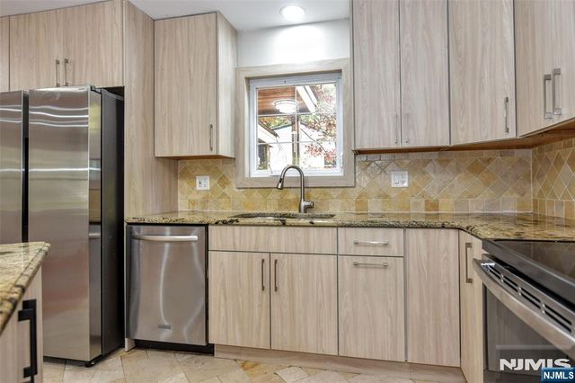 10 Cedar Trail, Kinnelon Borough, NJ 07405