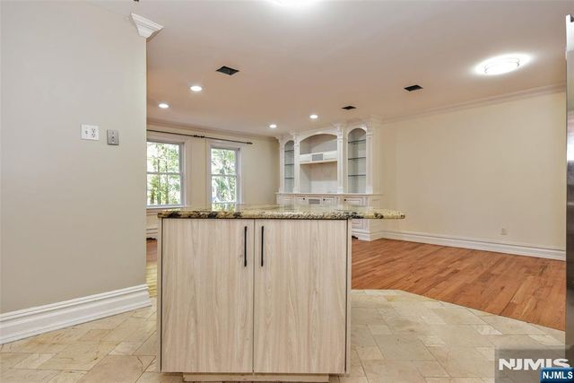 10 Cedar Trail, Kinnelon Borough, NJ 07405