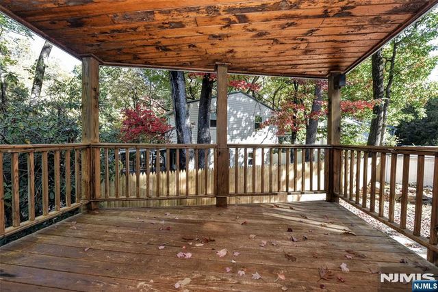 10 Cedar Trail, Kinnelon Borough, NJ 07405