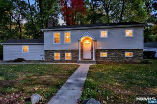 10 Cedar Trail, Kinnelon Borough, NJ 07405