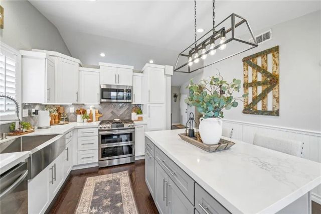 1201 Lilac Ridge Drive, Perris, CA 92571