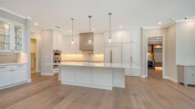 1516 S ORANGE AVENUE, Sarasota, FL 34239