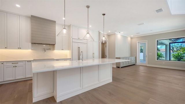 1516 S ORANGE AVENUE, Sarasota, FL 34239