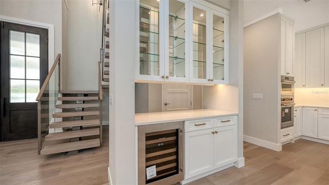 1516 S ORANGE AVENUE, Sarasota, FL 34239