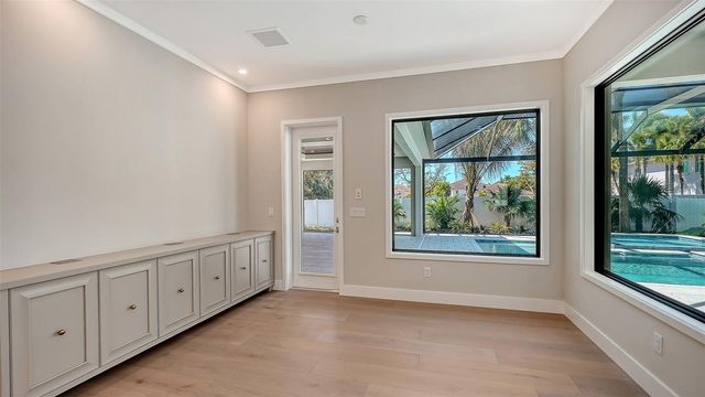 1516 S ORANGE AVENUE, Sarasota, FL 34239