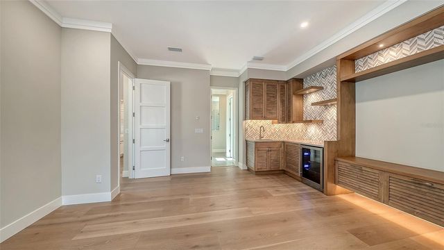 1516 S ORANGE AVENUE, Sarasota, FL 34239