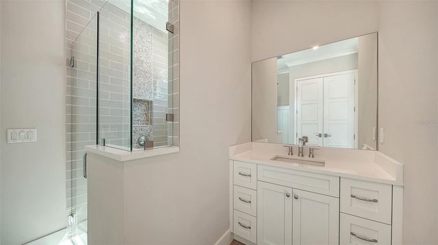 1516 S ORANGE AVENUE, Sarasota, FL 34239