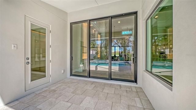 1516 S ORANGE AVENUE, Sarasota, FL 34239