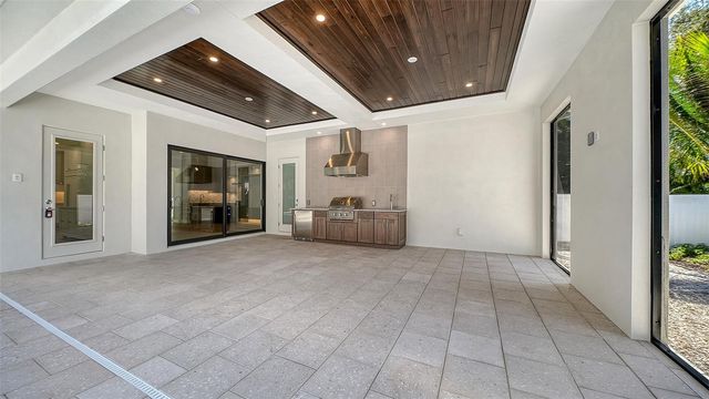 1516 S ORANGE AVENUE, Sarasota, FL 34239