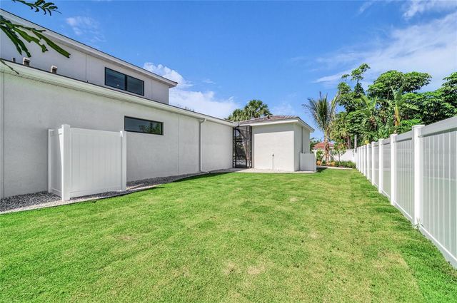 1516 S ORANGE AVENUE, Sarasota, FL 34239