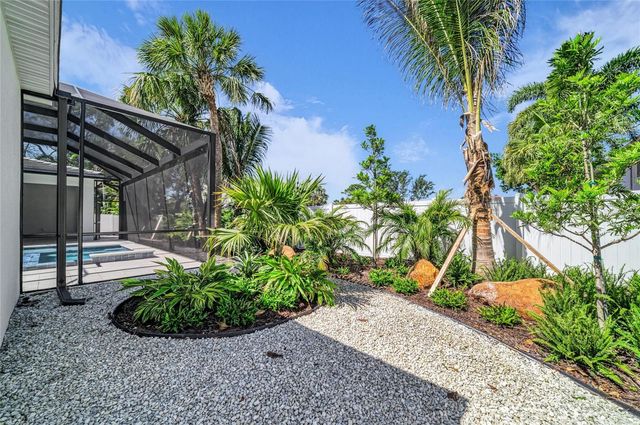 1516 S ORANGE AVENUE, Sarasota, FL 34239