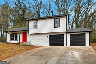 677 Tarkington Road S, Stone Mountain, GA 30088
