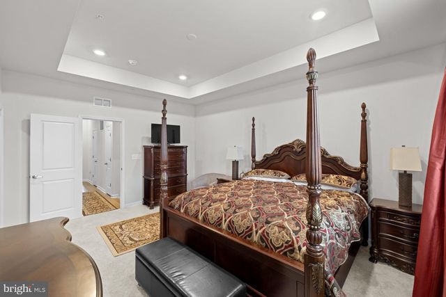 4833 VISTA GLEN LN, Lanham, MD 20706