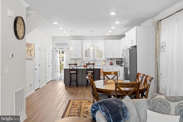 4833 VISTA GLEN LN, Lanham, MD 20706