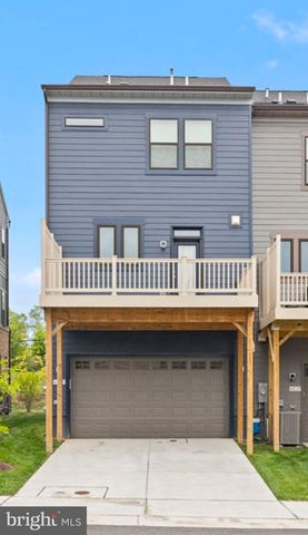 4833 VISTA GLEN LN, Lanham, MD 20706