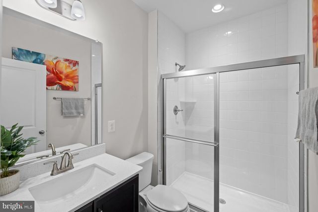 4833 VISTA GLEN LN, Lanham, MD 20706