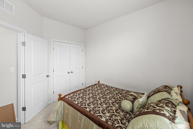 4833 VISTA GLEN LN, Lanham, MD 20706