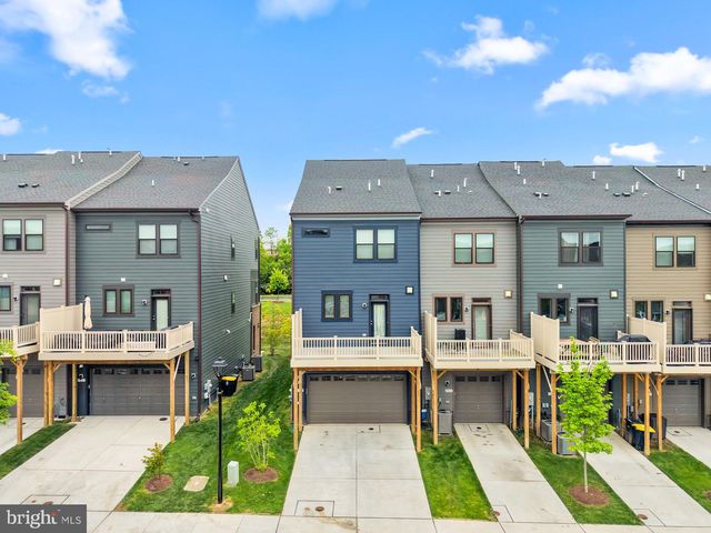 4833 VISTA GLEN LN, Lanham, MD 20706