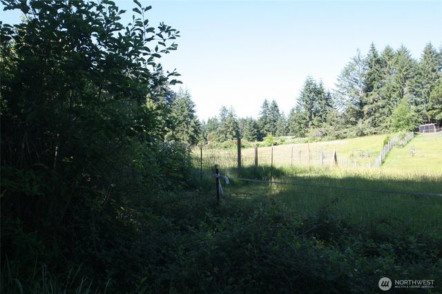 5933 Sleepy Hollow Lane NE, Olympia, WA 98516