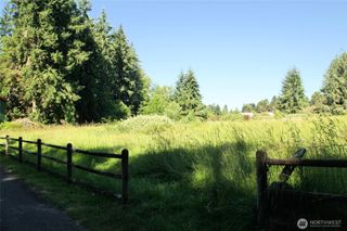 5933 Sleepy Hollow Lane NE, Olympia, WA 98516