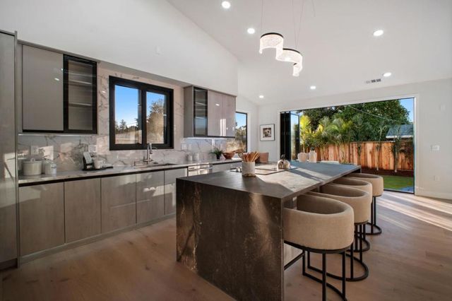 806 Emily Drive, Mountain View, CA 94043