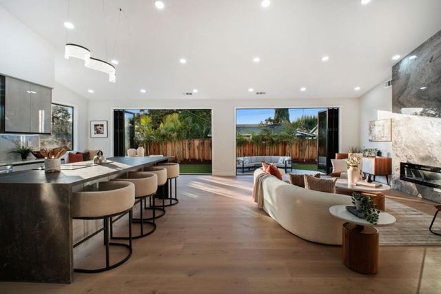 806 Emily Drive, Mountain View, CA 94043