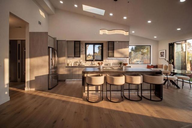 806 Emily Drive, Mountain View, CA 94043