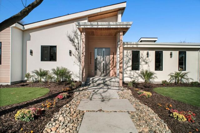 806 Emily Drive, Mountain View, CA 94043