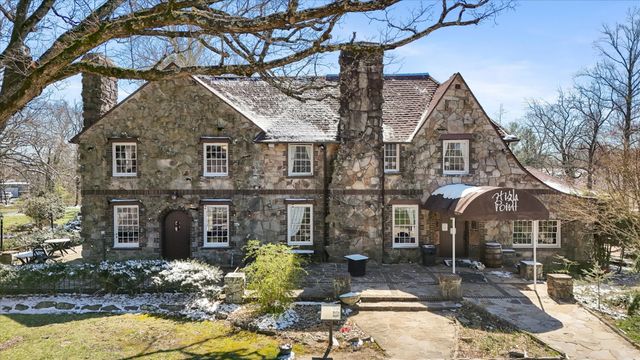 18 Central St, Tracy City, TN 37387