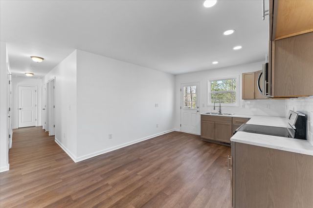 18 Central St, Tracy City, TN 37387