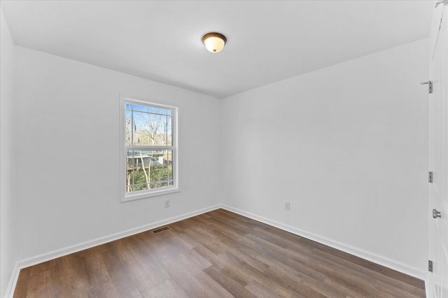 18 Central St, Tracy City, TN 37387